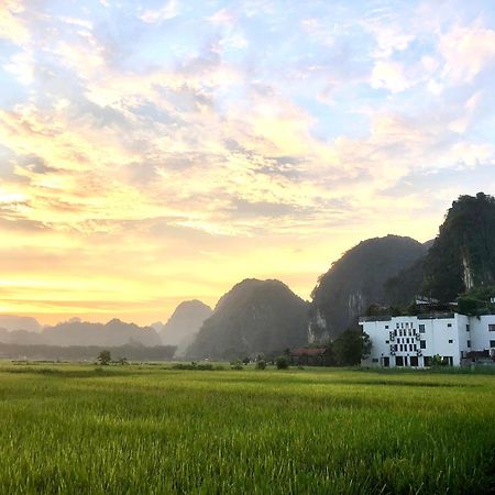 Liberty Hall Tam Coc Hotel & Villa 닌빈 외부 사진